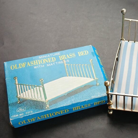 VTG Collectable Miniature Brass Bed in Original Box, #7275 Dollhouse Furniture - Picture 7 of 9